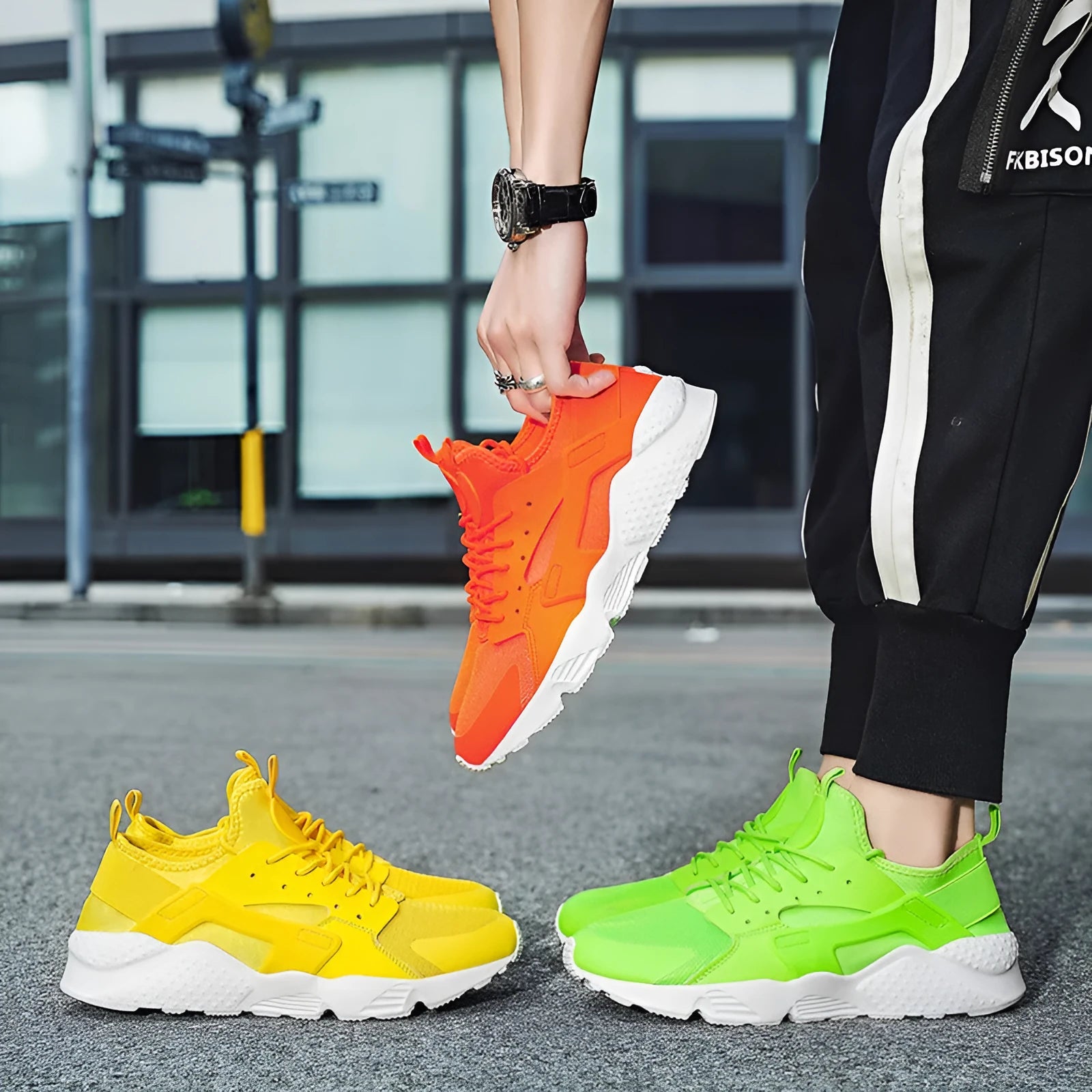 Men's mesh casual shoes in fluorescent colour with cross strap and lace-up closure
