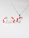 Alloy pony pendant necklace set in gold finish on a 150mm chain