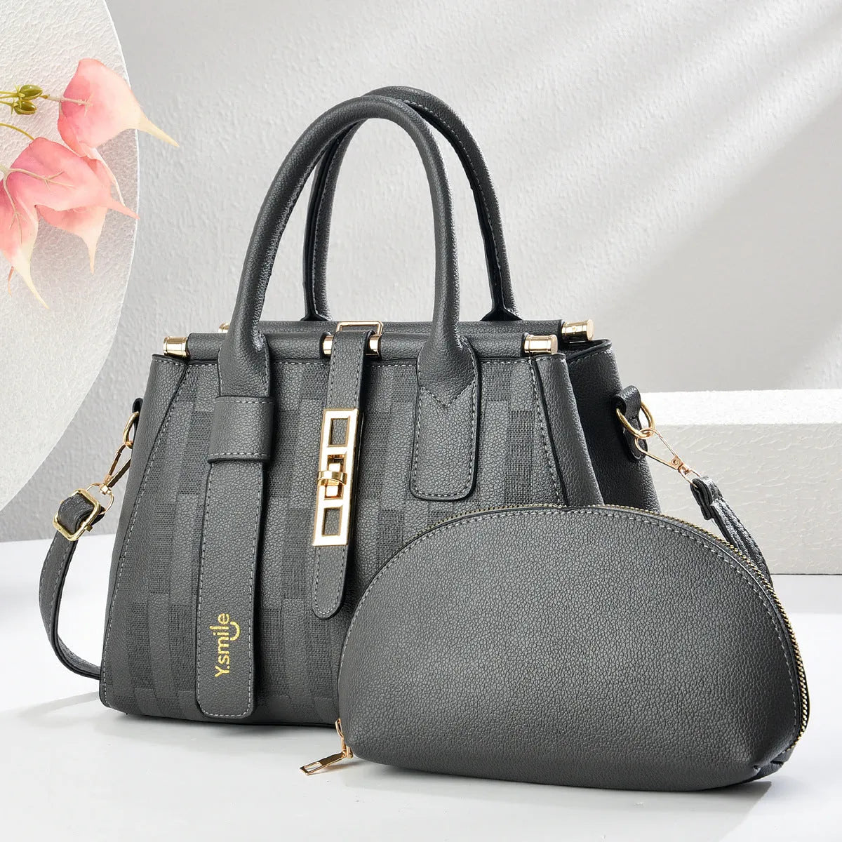 Round suitcase-shaped women's crossbody shoulder bag in PU leather showing dimensions of 28x13x20cm