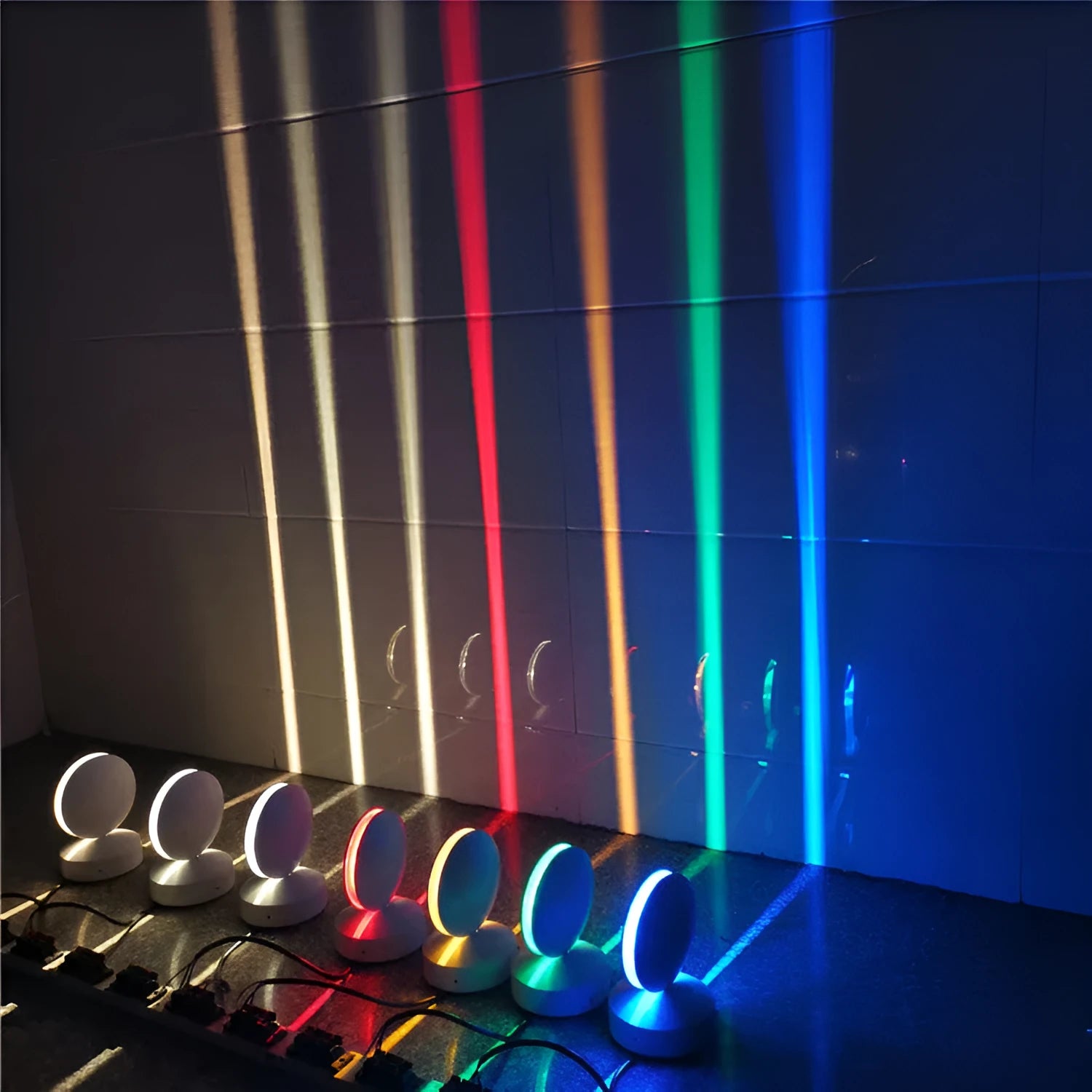 Modern aluminium bar-style LED wall spotlight lamp for corridors and commercial spaces