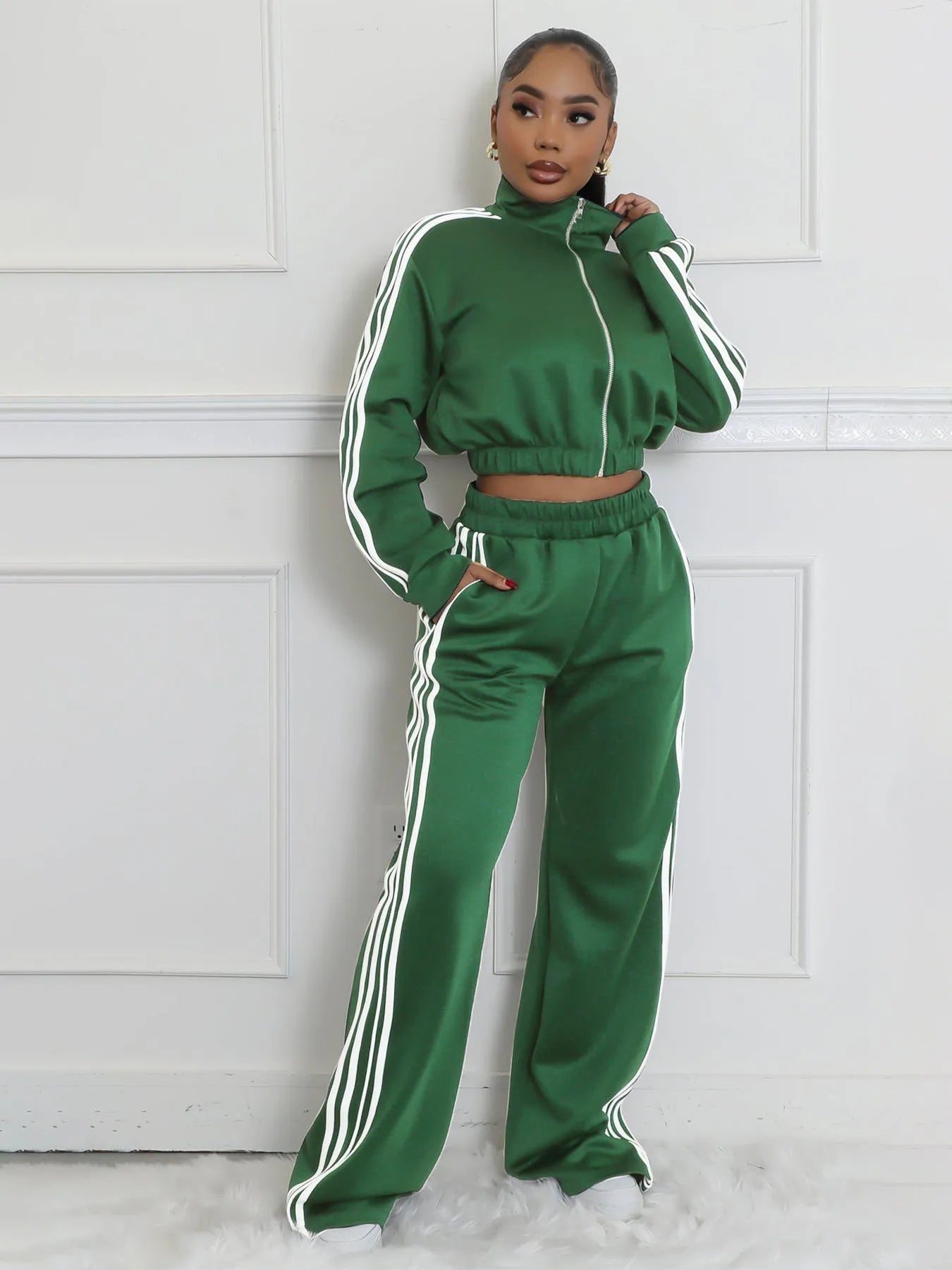Street hipster two-piece sweater set with striped pattern in multiple colour options