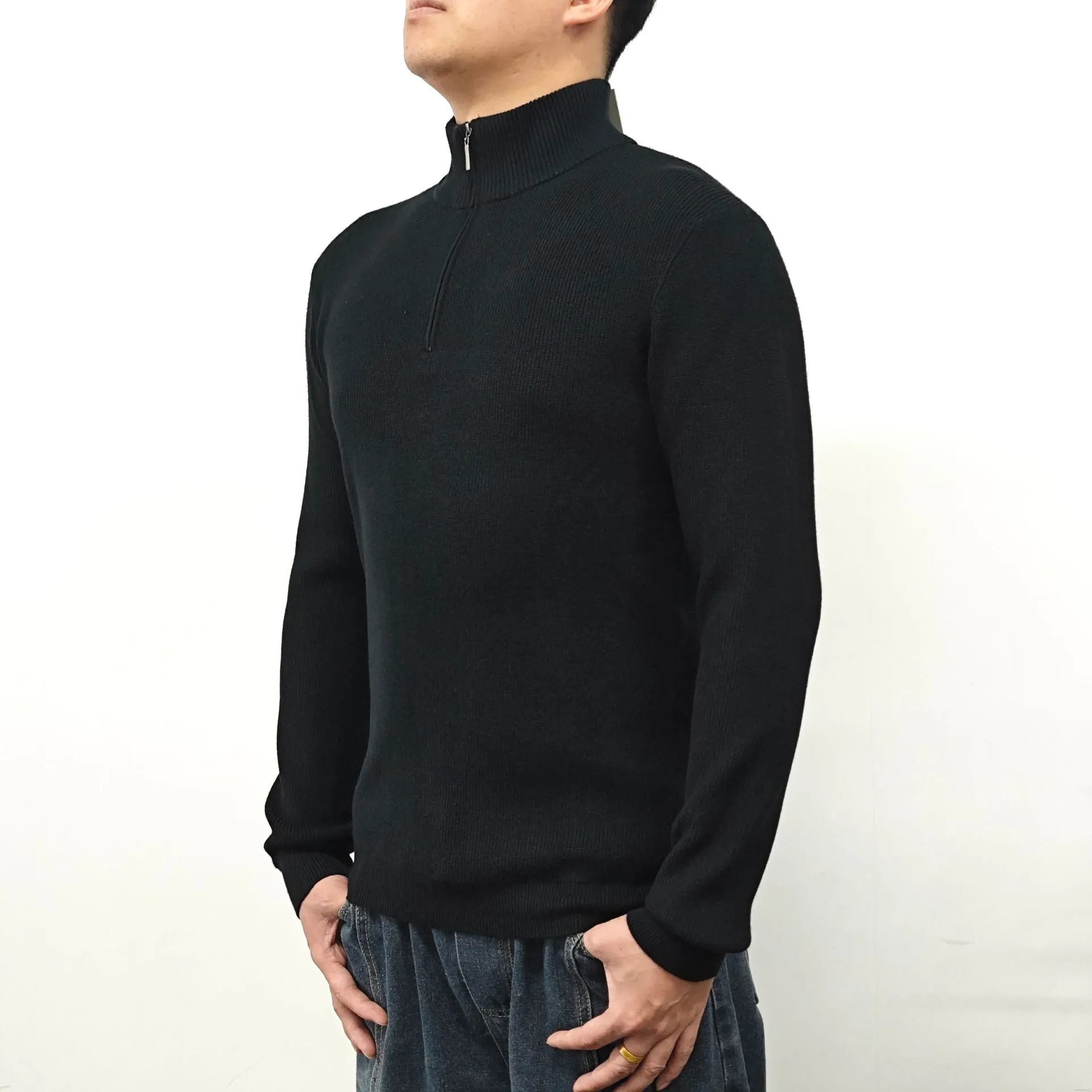 Men's cotton blend half-turtleneck zipper sweater in British style for leisure wear