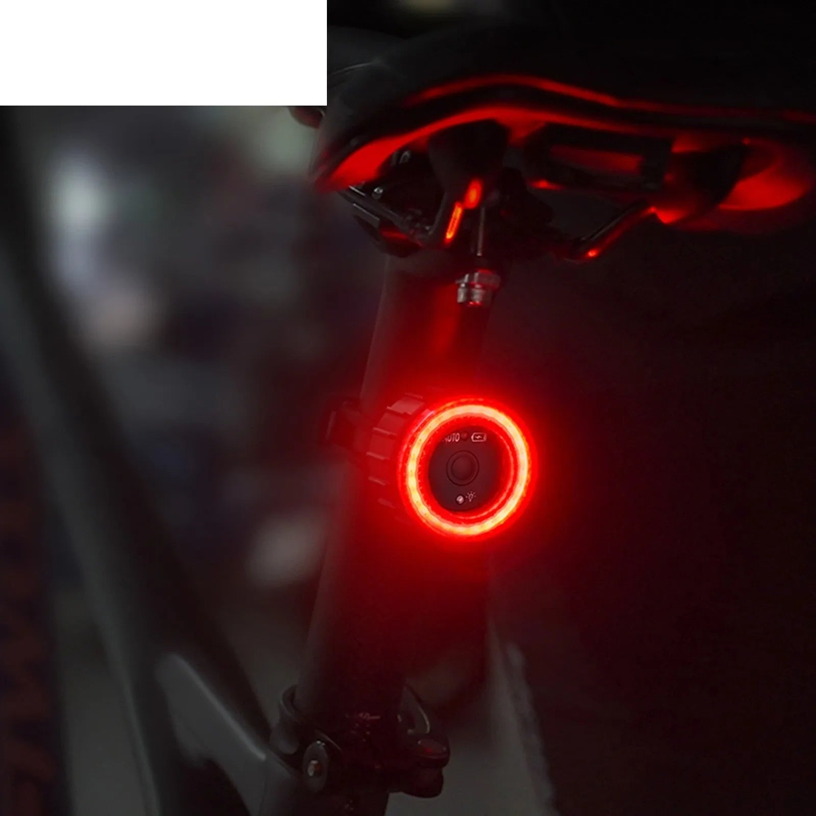 Black intelligent induction brake bicycle taillight with aluminium alloy construction and dual mounting brackets