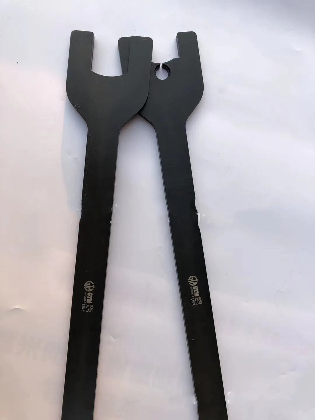 Land Rover fan wrench set showing 36mm and 40mm alloy steel spanners