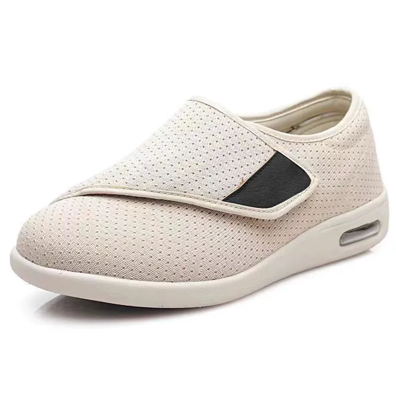 Leisure shoes with Velcro strap, textile and synthetic leather upper, round toe, and rubber foam sole