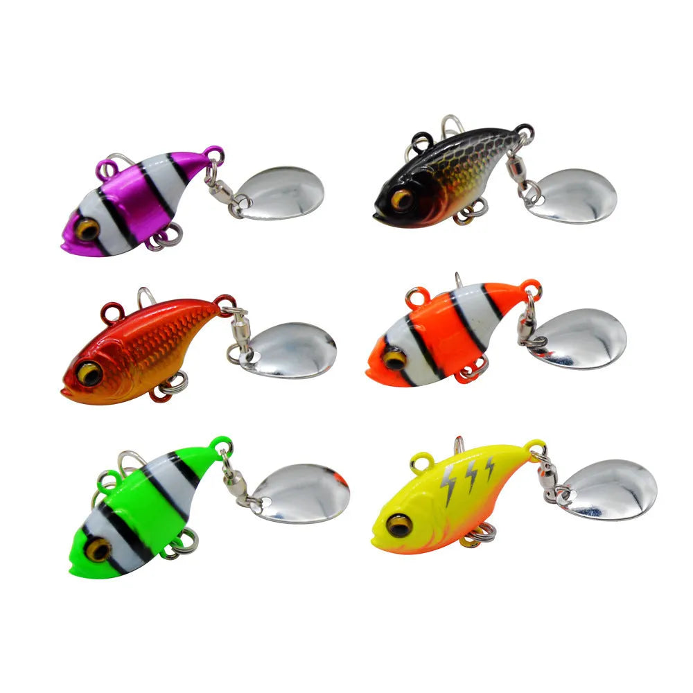 Metal sea fishing lure with rotating sequin in gold colour option