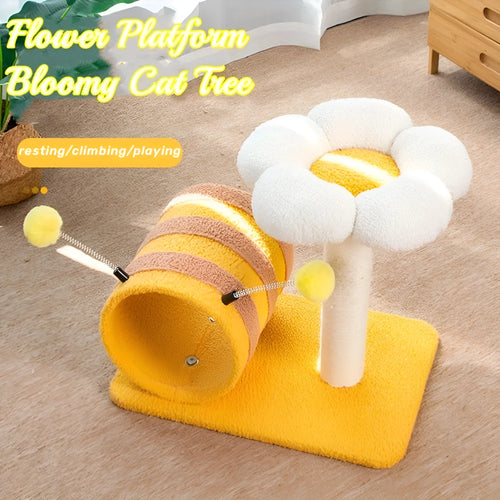 Yellow bee-themed cat climbing frame with sisal scratching board and integrated tunnel