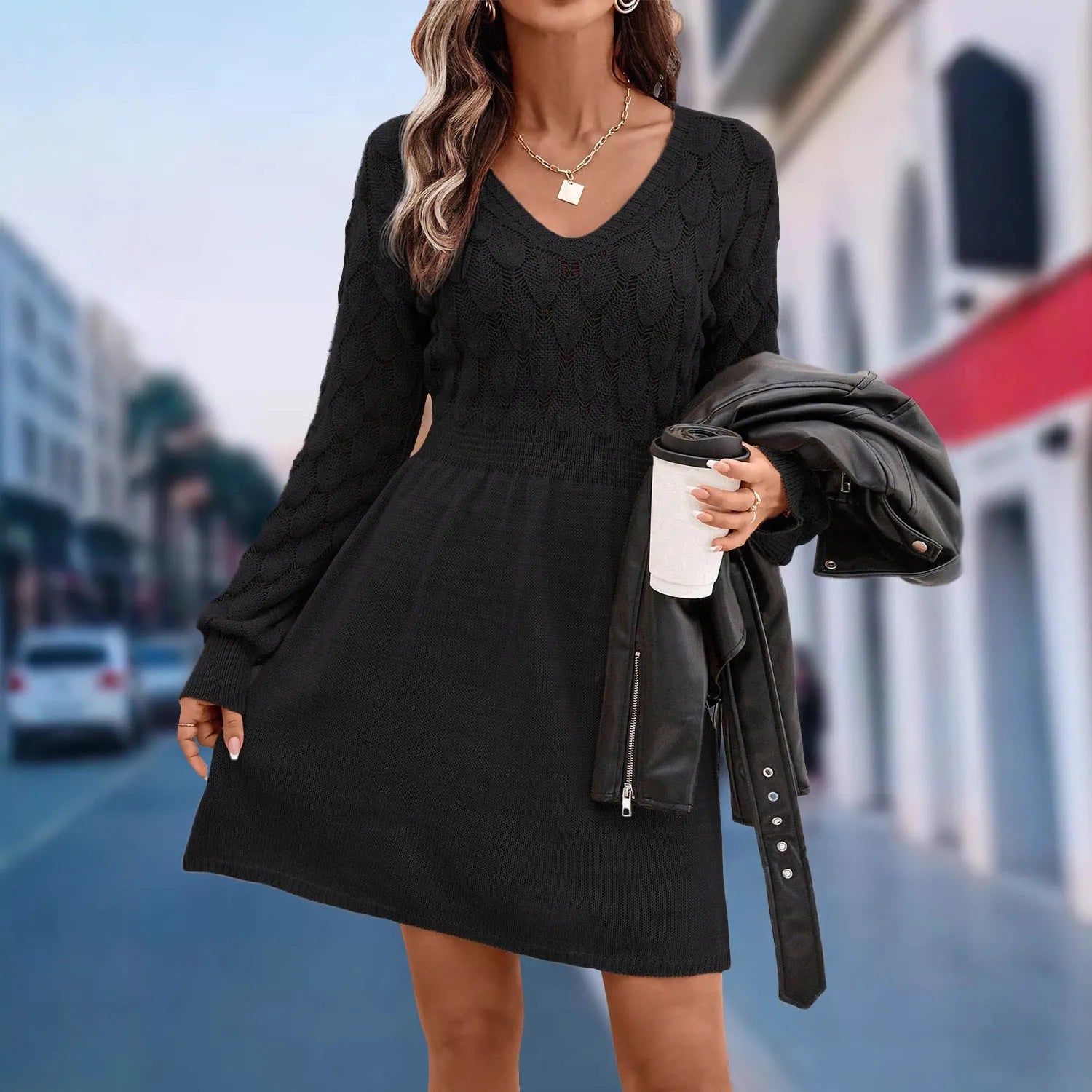 Women's acrylic V-neck beach dress with high waist and long sleeves in artistic retro ethnic style