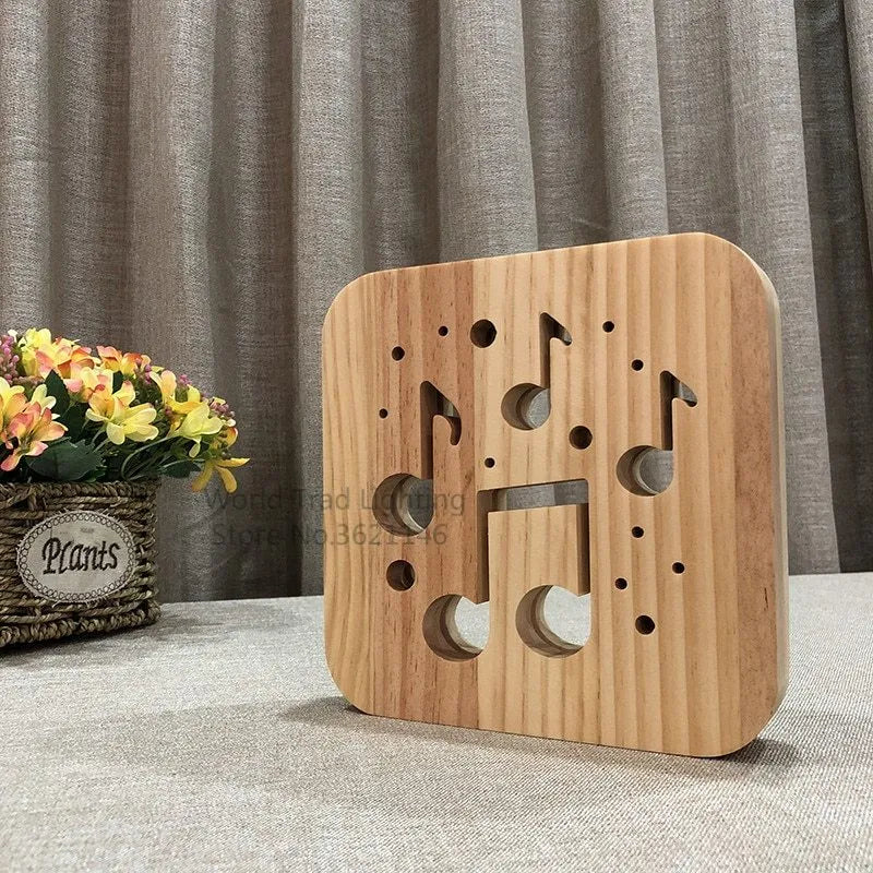 Pine wood USB-powered LED atmosphere lamp with warm white light, dimensions 19x19x3cm.