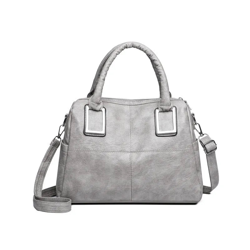 Women's practical shoulder bag in horizontal square shape with large capacity