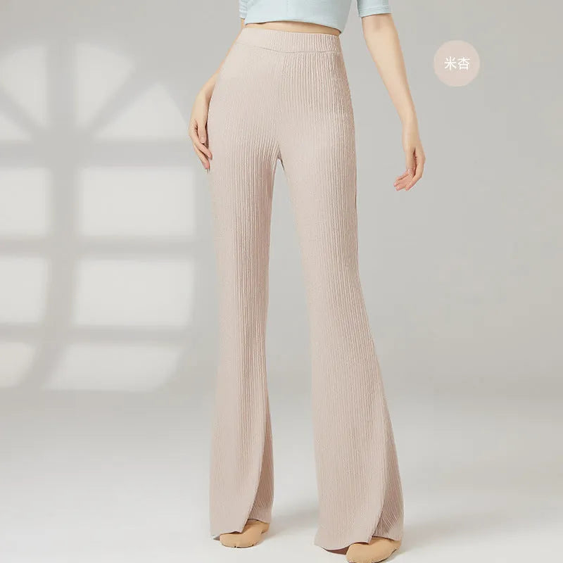 Women's solid colour dance training pants in polyester for sports practice