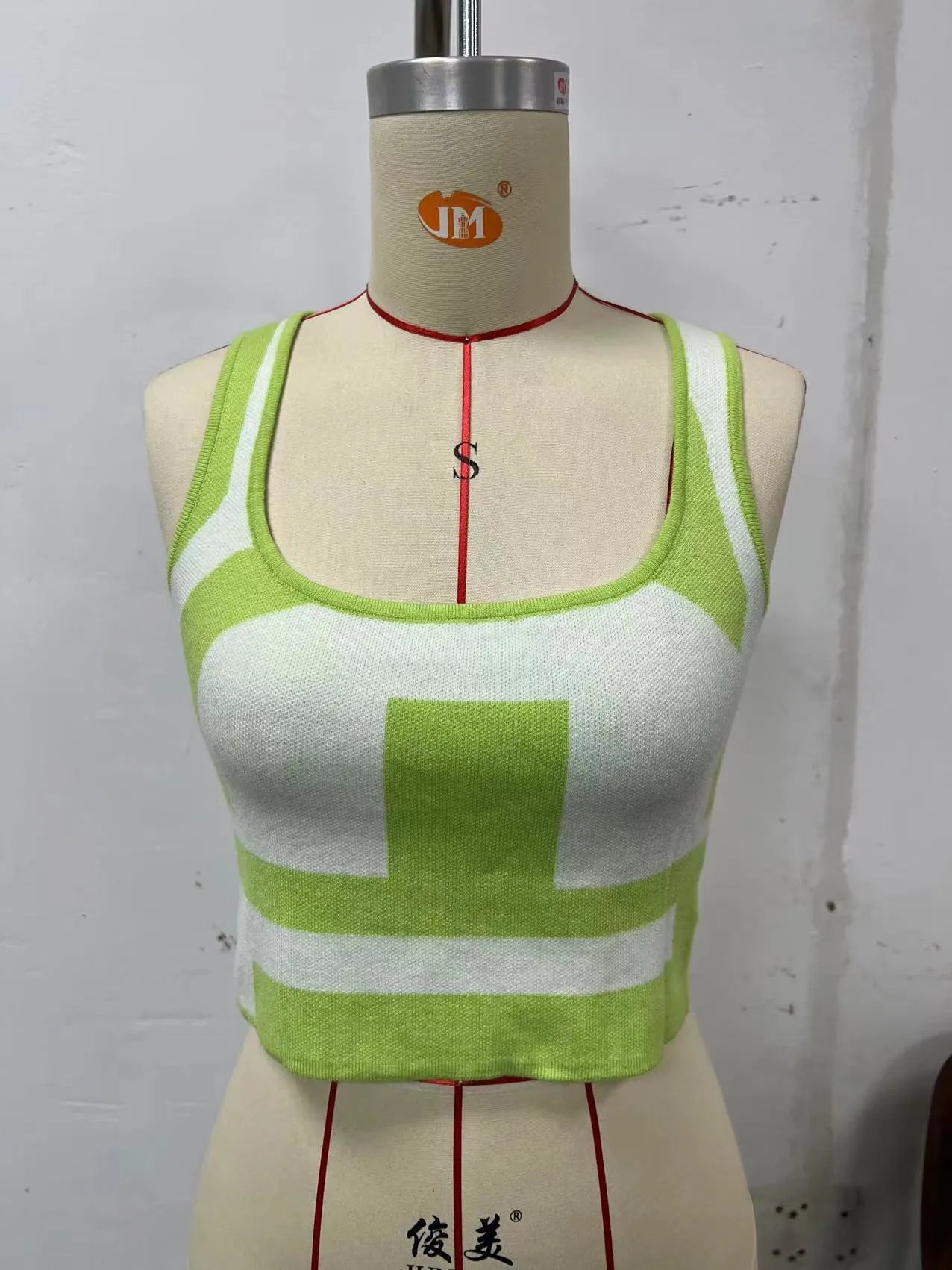 Women's slim-fit U-neck camisole vest in a choice of five colours.