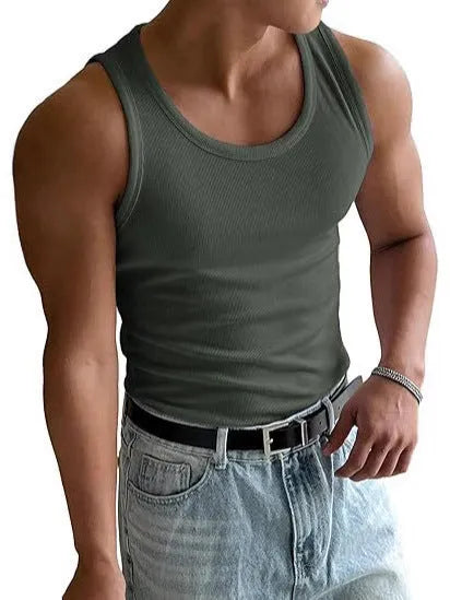 Men's tight-fitting round neck fitness T-shirt in black, made from polyester with a wool lining.