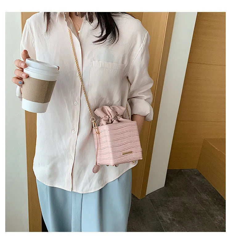 Korean style women's bucket messenger bag with chain strap in six colour options