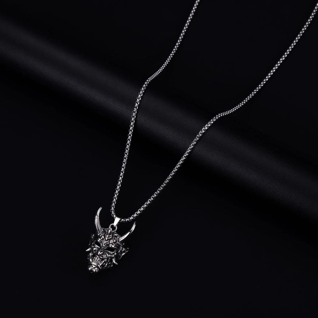 Men's vintage silver necklace with substantial zinc alloy pendant measuring 40mm