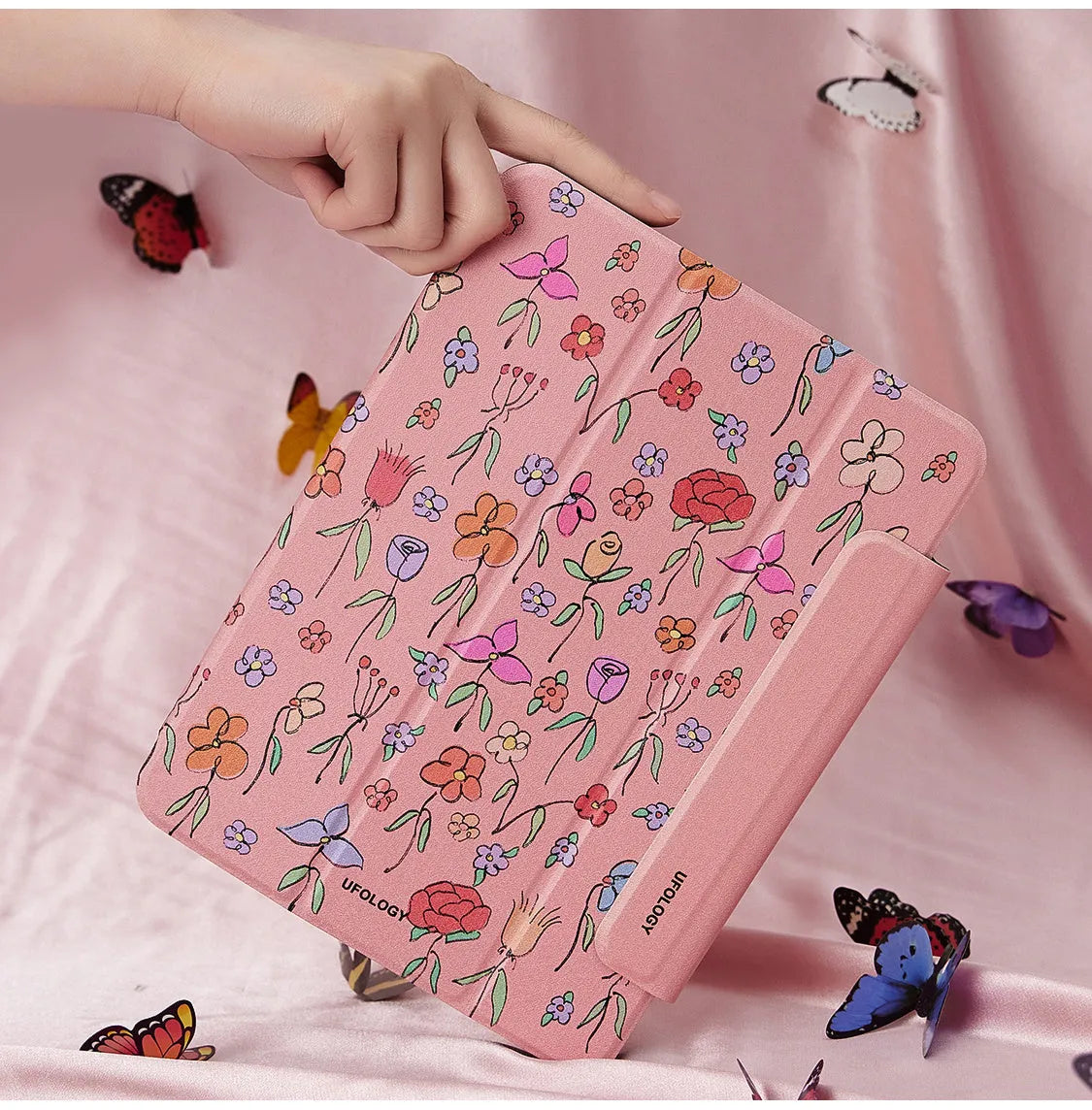iPad Air magnetic protective sleeve with double-sided clip closure in polyurethane material
