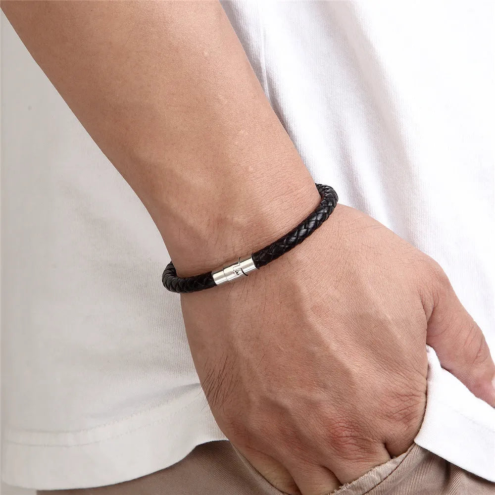 Titanium steel geometric wire bracelet with magnetic closure in silver tone