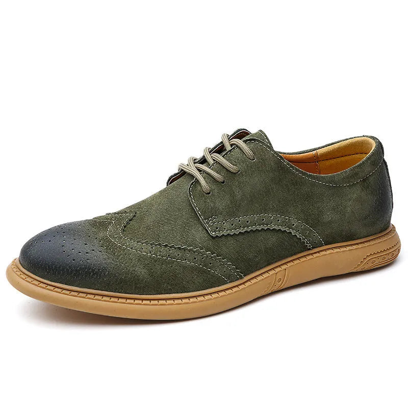 Men's low-top leather business shoes in black with lace-up front and rubber sole