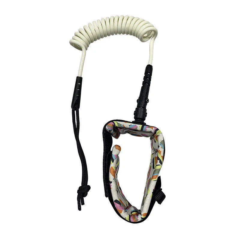 Surfboard hand holding rope showing high elasticity pulp construction
