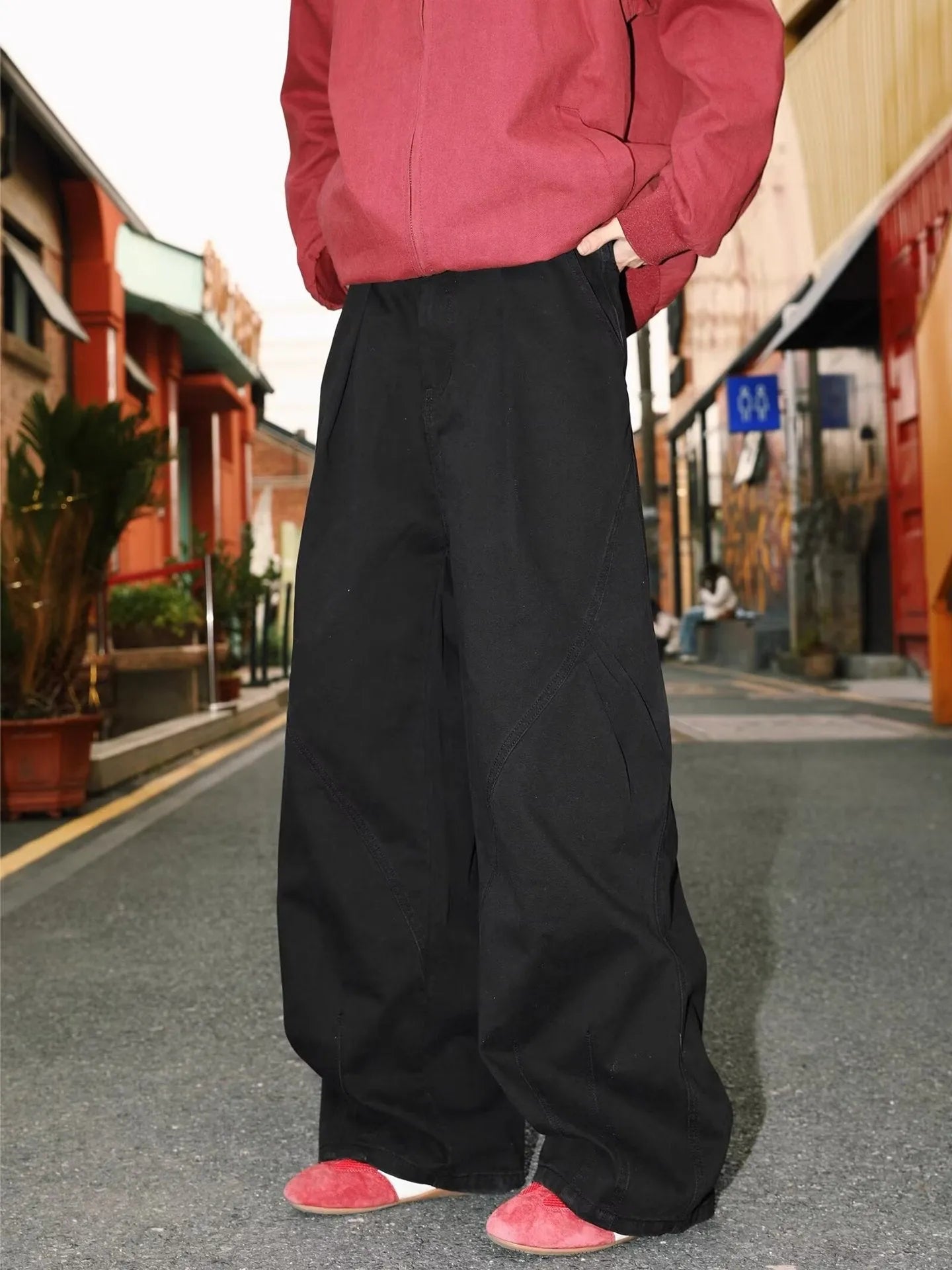 Men's pleated straight trousers in striped cotton-blend fabric with micro-elastic waistband