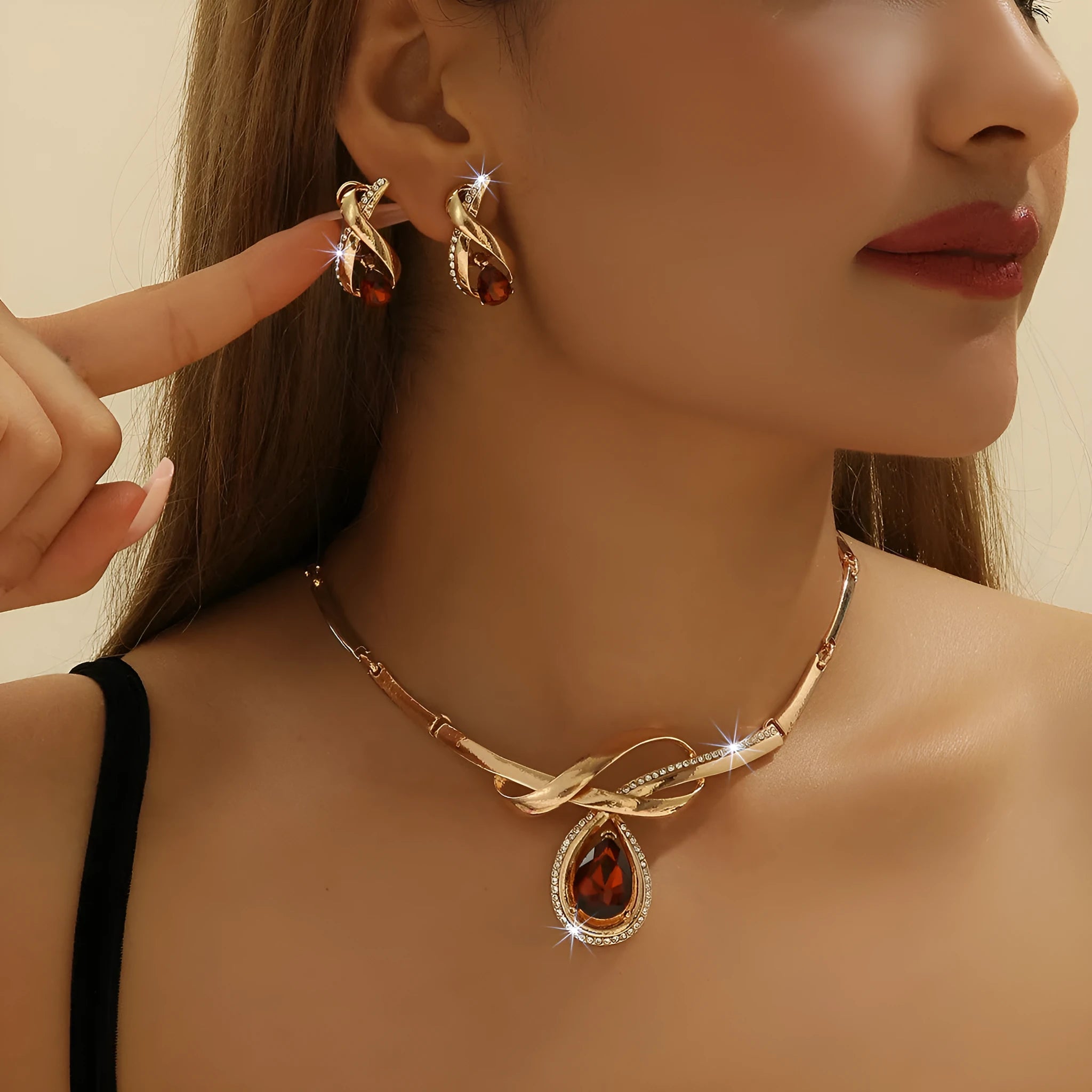 Gold Inlaid White Rhinestone Brown Crystal Necklace and Earrings Suite for Women V-Shaped Alloy Pendant with Fishtail and Fan-Shaped Elements Exaggerated Style