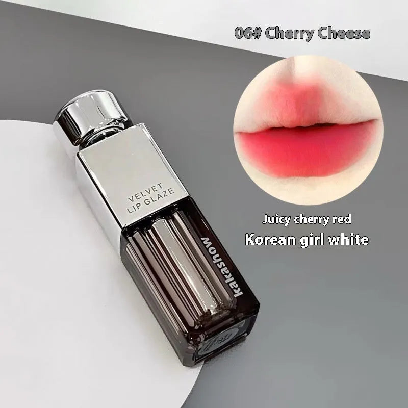 Kakashow matte soft mist lipstick in six shades with 1.8g velvet lip paint