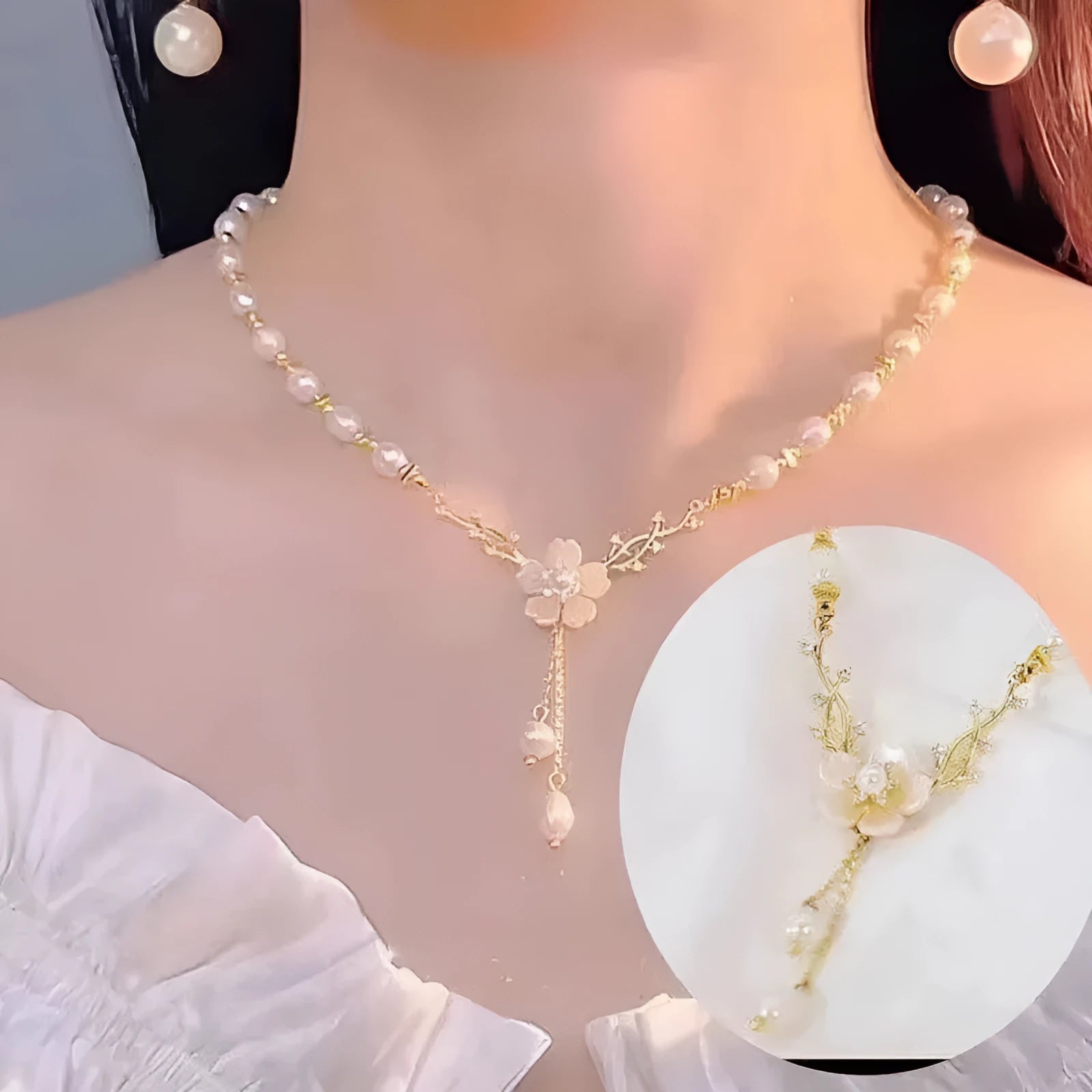 Women's alloy pearl flower necklace with rose pendant and floral design elements