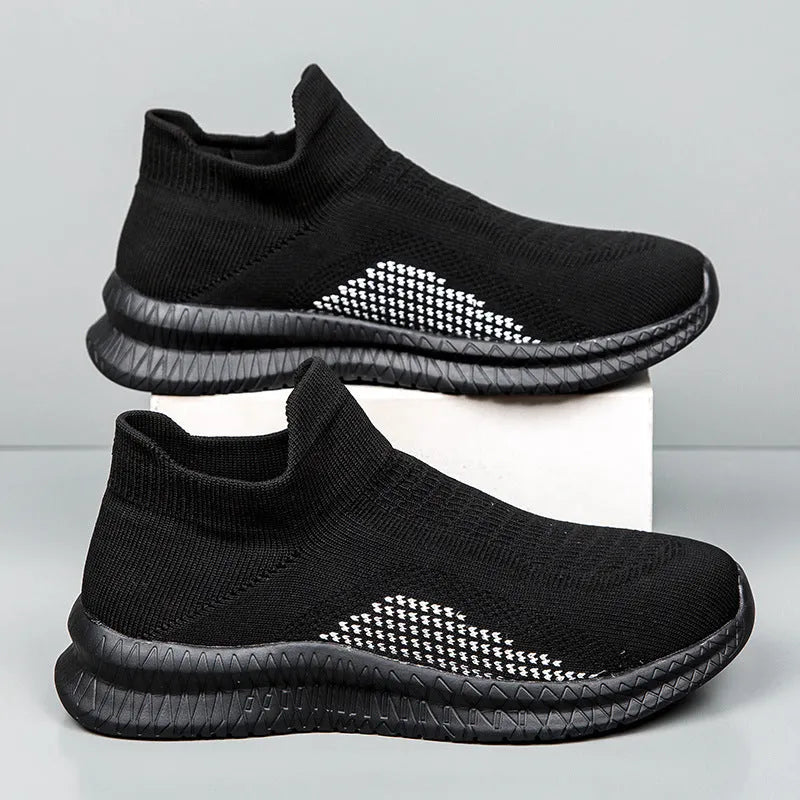 Popcorn Flyknit casual sneaker in fabric with round toe and flat heel on a solid colour background