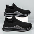 Popcorn Flyknit casual sneaker in fabric with round toe and flat heel on a solid colour background