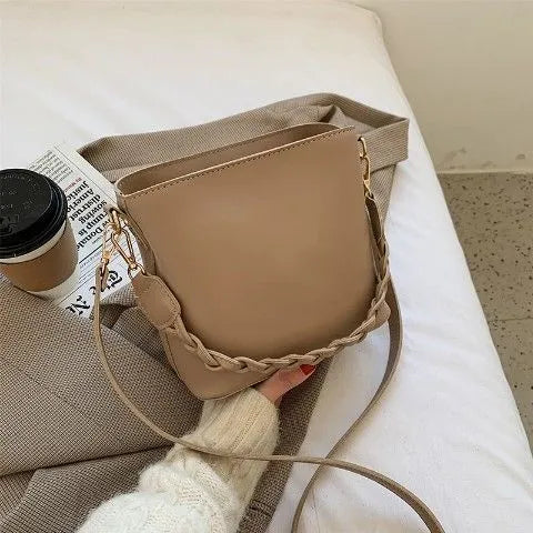 Retro woven crossbody bucket bag in PU leather with one-shoulder strap