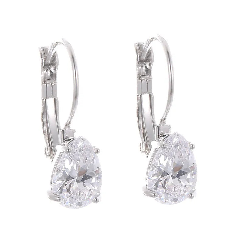 Women's drop-shaped copper earrings in gold or platinum colour finishes
