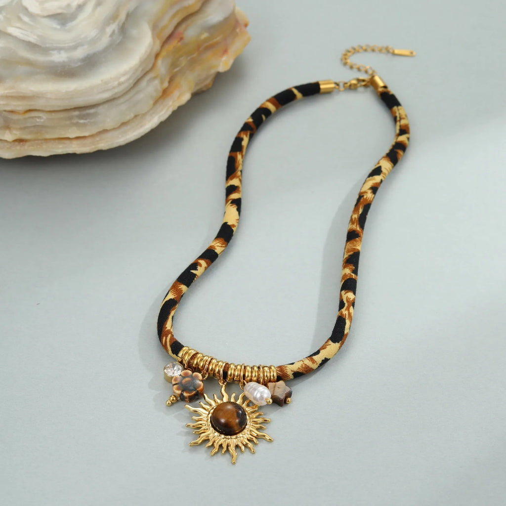 Geometric leopard pendant stainless steel necklace with gold electroplating on regular chain