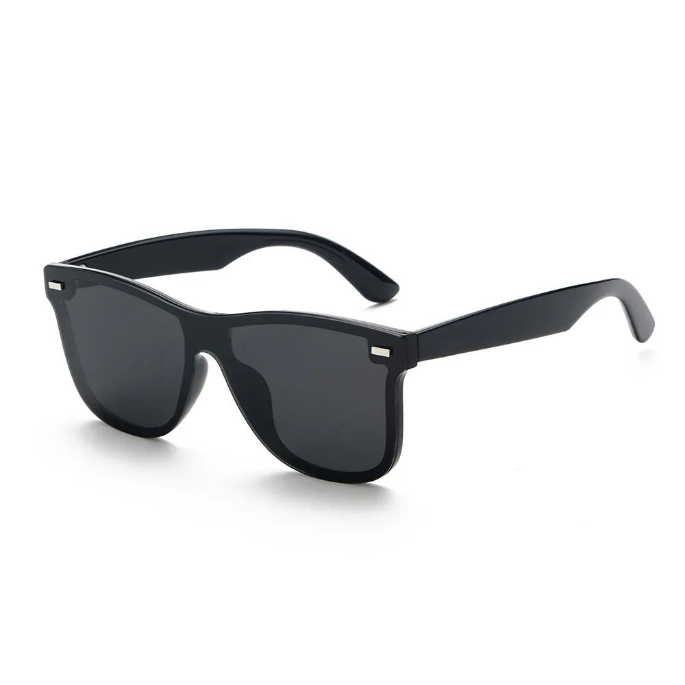 Polarised sunglasses with grey lenses and a sand black TR90 frame suitable for outdoor sports.