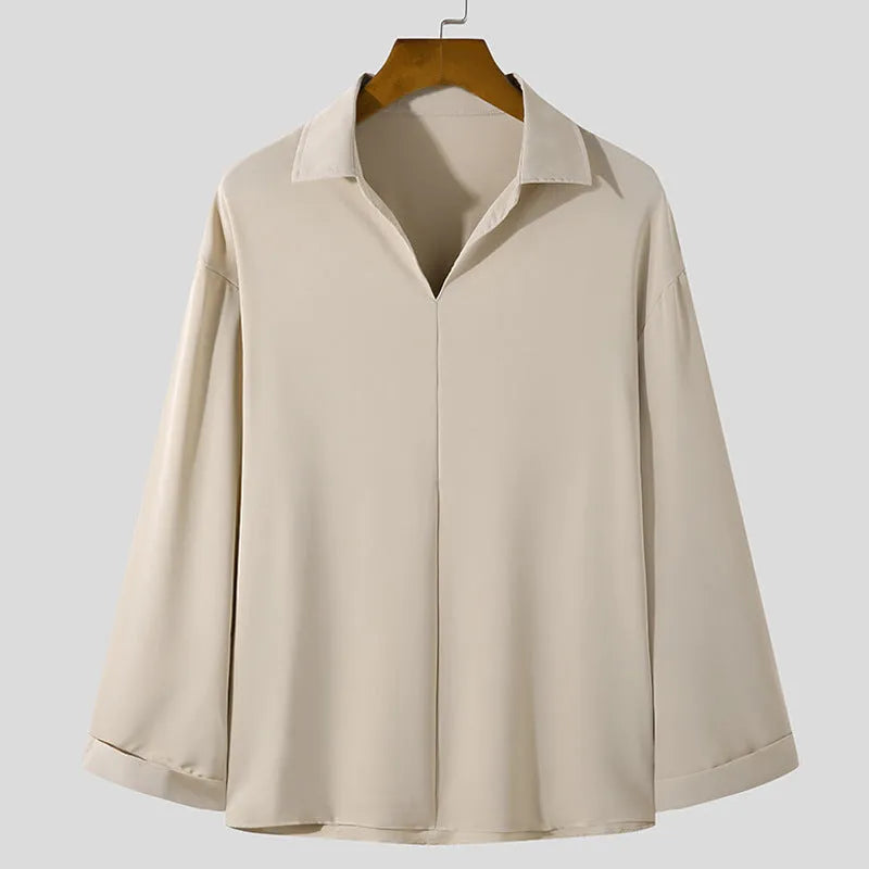 Men's loose lapels polyester pullover shirt in a solid colour, long sleeves, suitable for work wear.