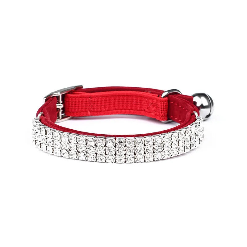 Velvet cat collar with rhinestone decoration in adjustable 20-30cm size