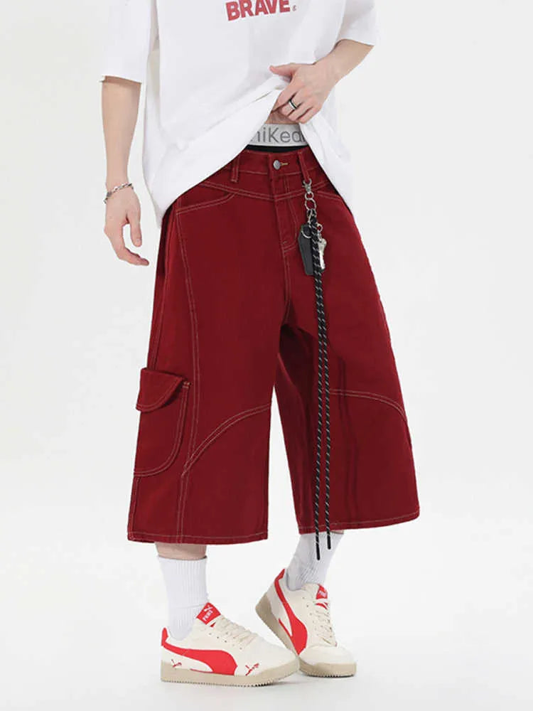 Retro denim cropped shorts with multiple pockets and wide leg design in black or red