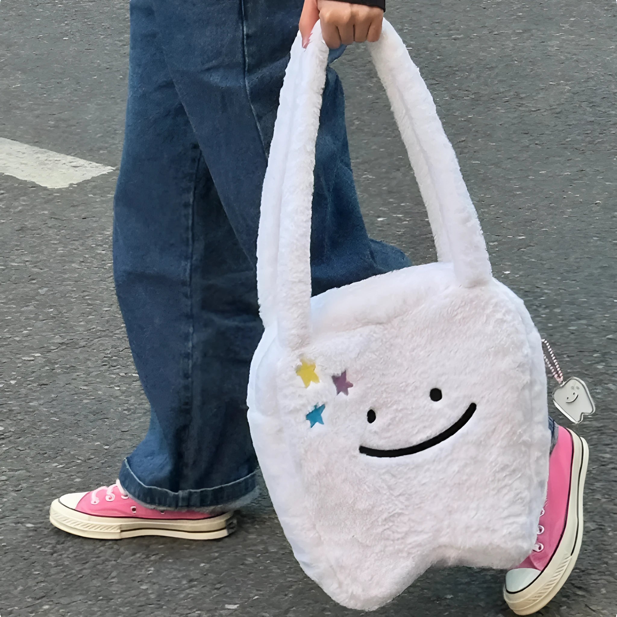 White plush shoulder tote bag with cute teeth pattern and zipper opening