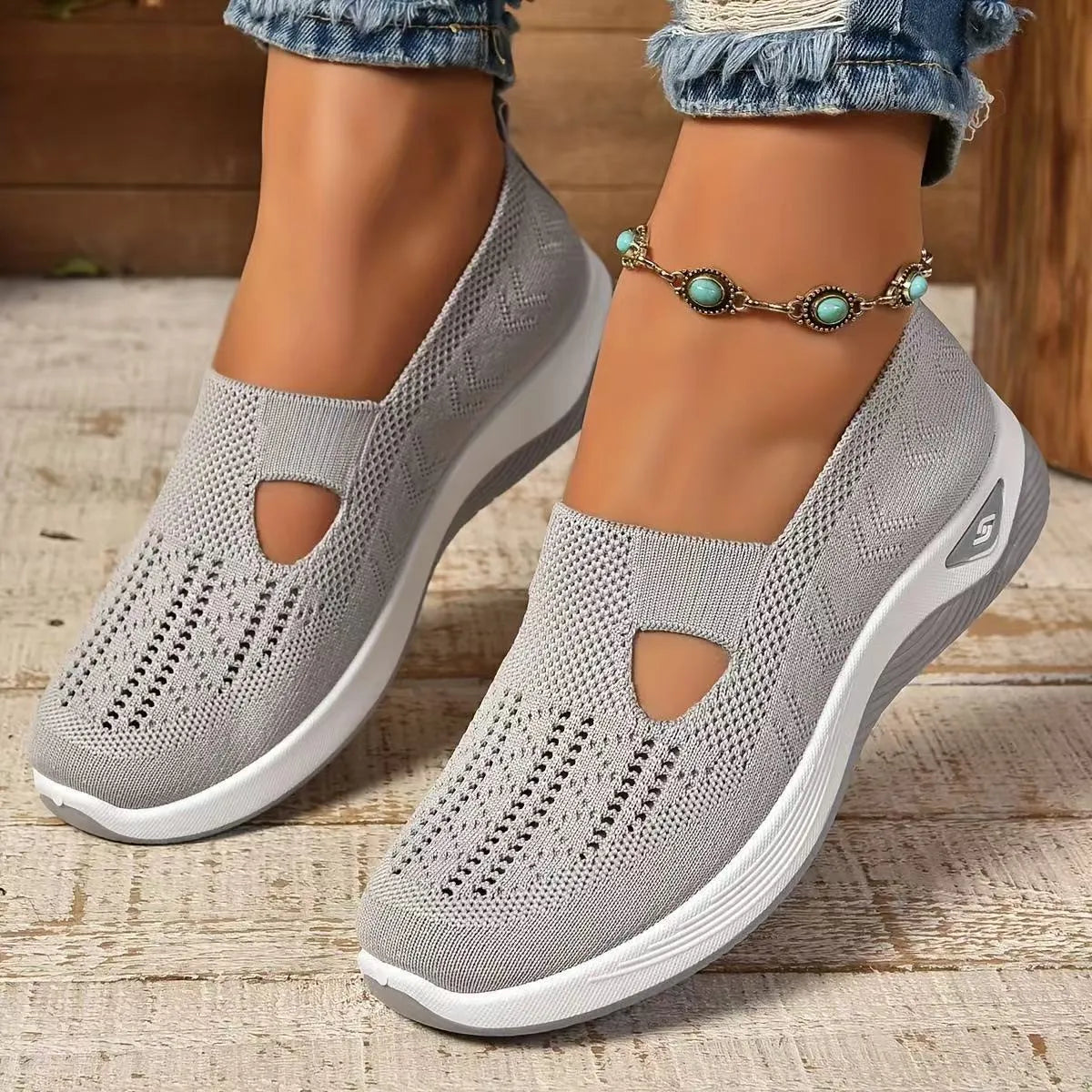 Women's casual mesh shoes with T-shaped shoulder strap and soft PVC sole in multiple colours