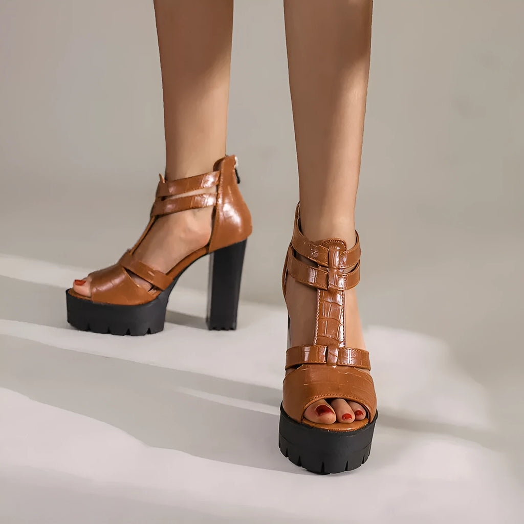 Casual platform high heel sandals in black with a back zipper and round toe.