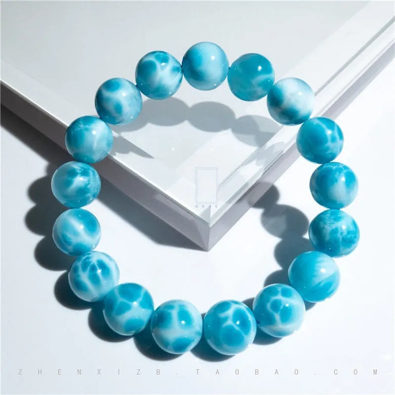Blue natural crystal sea-pattern bodhi bracelet with pearl accents in Maillard style arrangement
