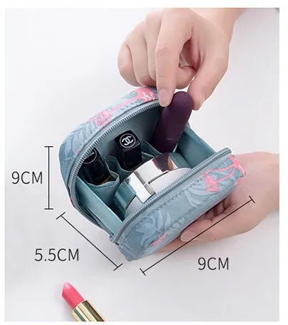 Cloth cube makeup storage bag in a choice of blue, pink, white or white pink colours.