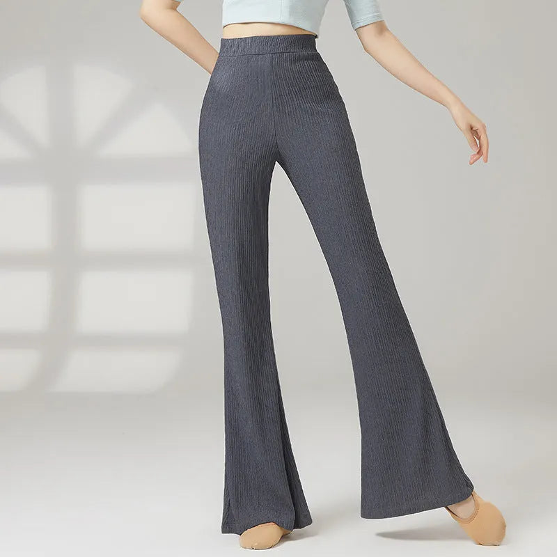 Women's solid colour dance training pants in polyester for sports practice