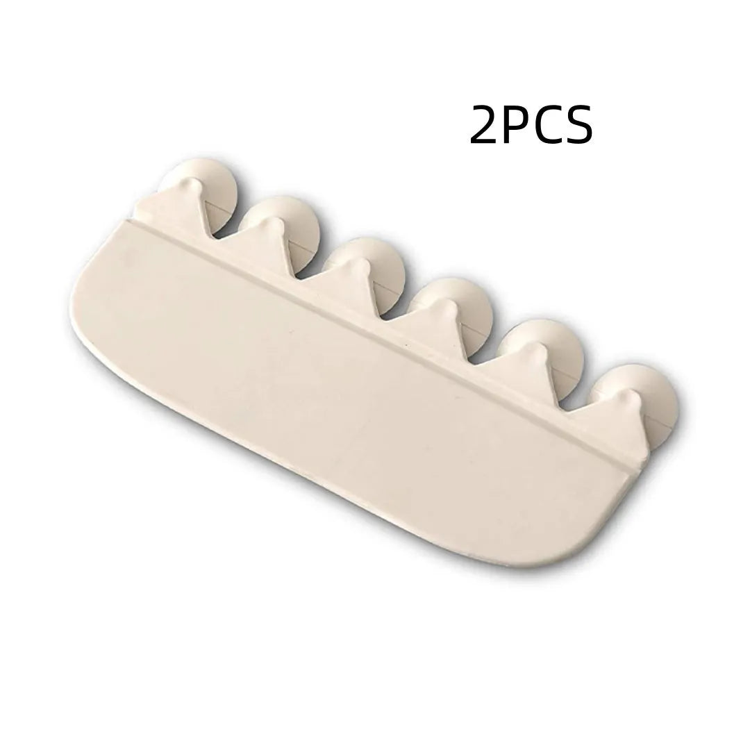 White PVC toilet training board for children's splash prevention during toilet learning