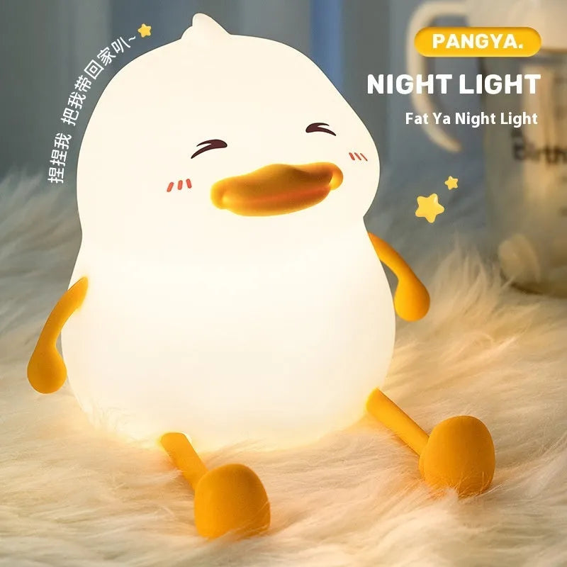 Chubby Night Light TW-L73 small silicone desk lamp with phone holder function