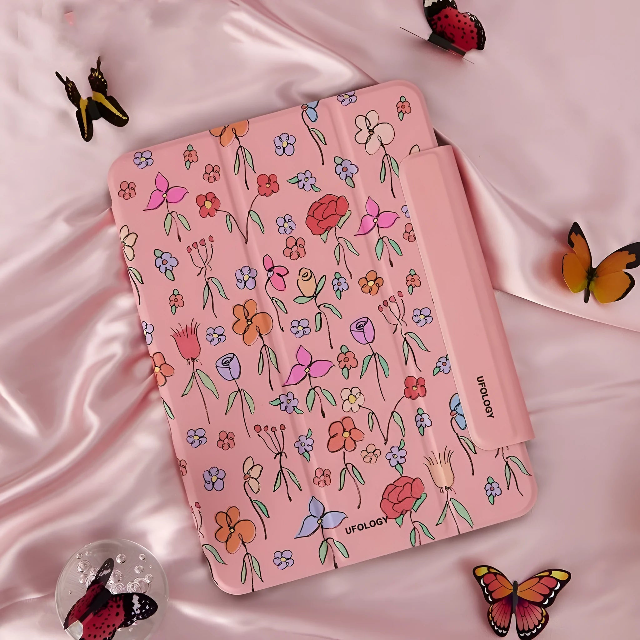 iPad Air magnetic protective sleeve with double-sided clip closure in polyurethane material