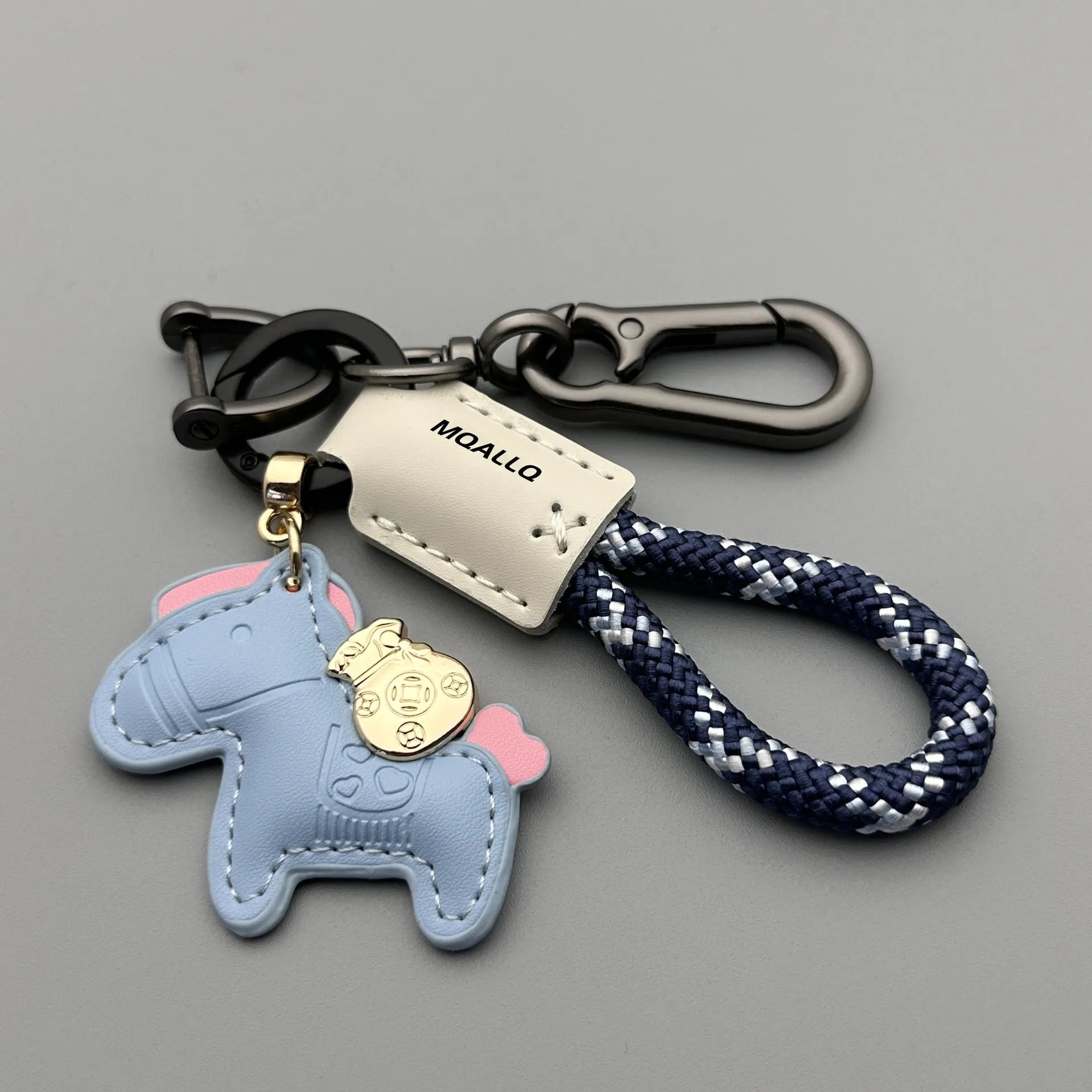 Handmade cowhide leather car key pendant with zinc alloy pony buckle and coloured flanelle rope