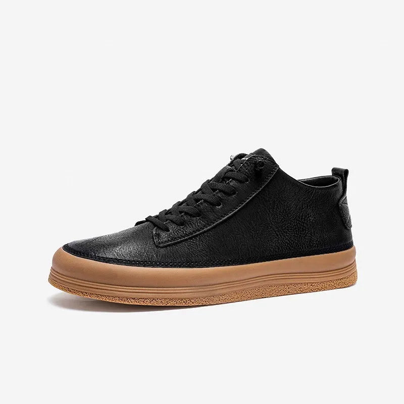 Men's black leather casual lace-up shoes with a round toe and flat rubber sole on a white background.
