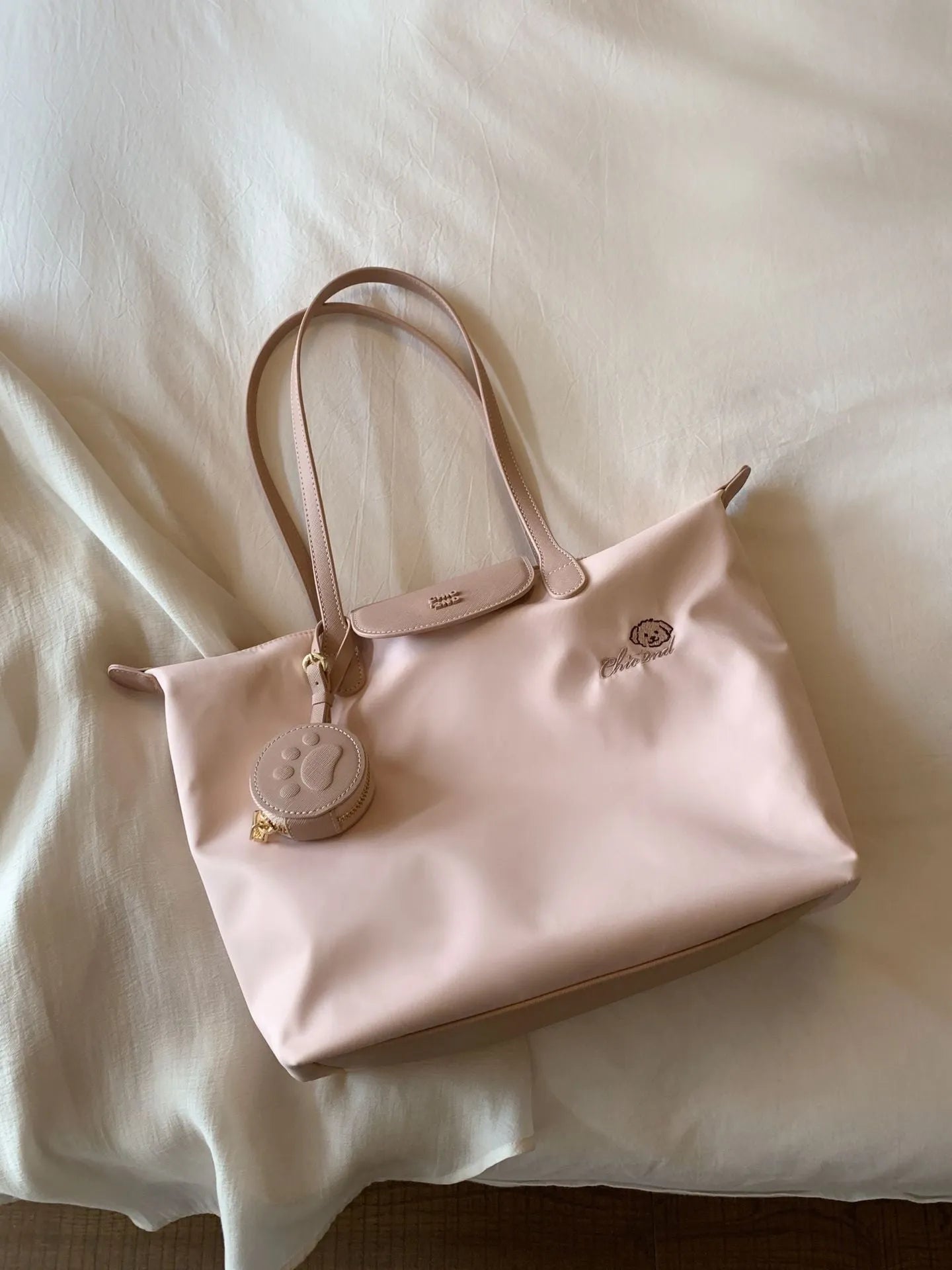 Large capacity Oxford cloth casual tote shoulder bag in pink with sandwich pocket and mobile phone compartment