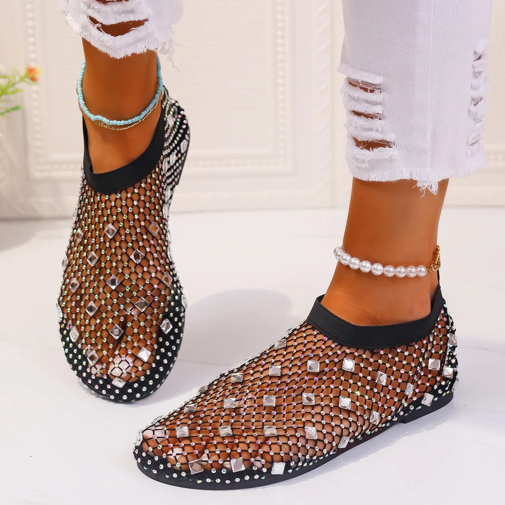 Women's flat sandals with mesh upper and colourful rhinestone decoration