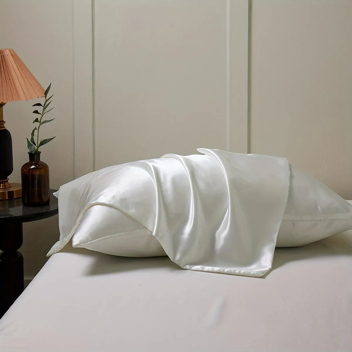 Satin cloth solid colour pillowcase pair in polyester fibre with plain weave finish
